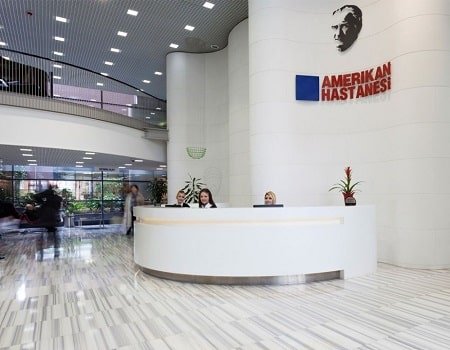 american_hospital_istanbul_reception-min