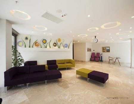 nb_kadikoy_hospital_kadikoy_waiting_area-min